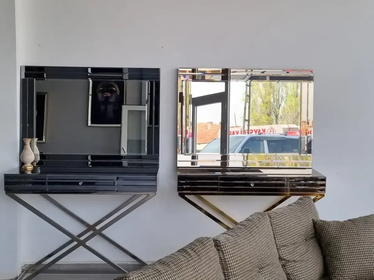 Ayna ve dresuar takımı